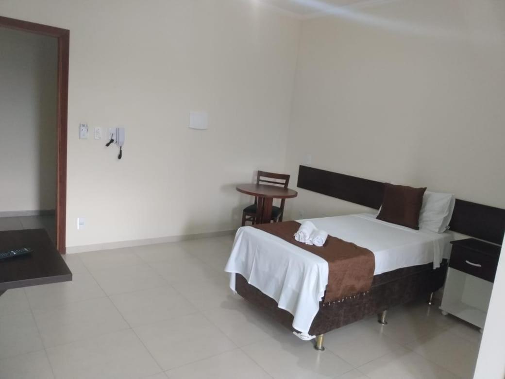 Hotel Martins Pouso Alegre Buitenkant foto